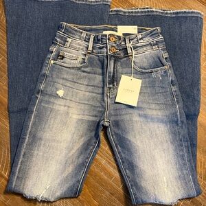 KanCanChloe High Rise Super Flare Jeans NWT 7/27